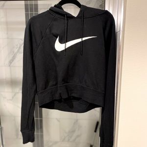 Nike crop hoodie (barely worn)